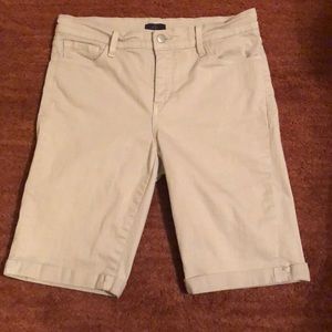 NYDJ shorts size 8